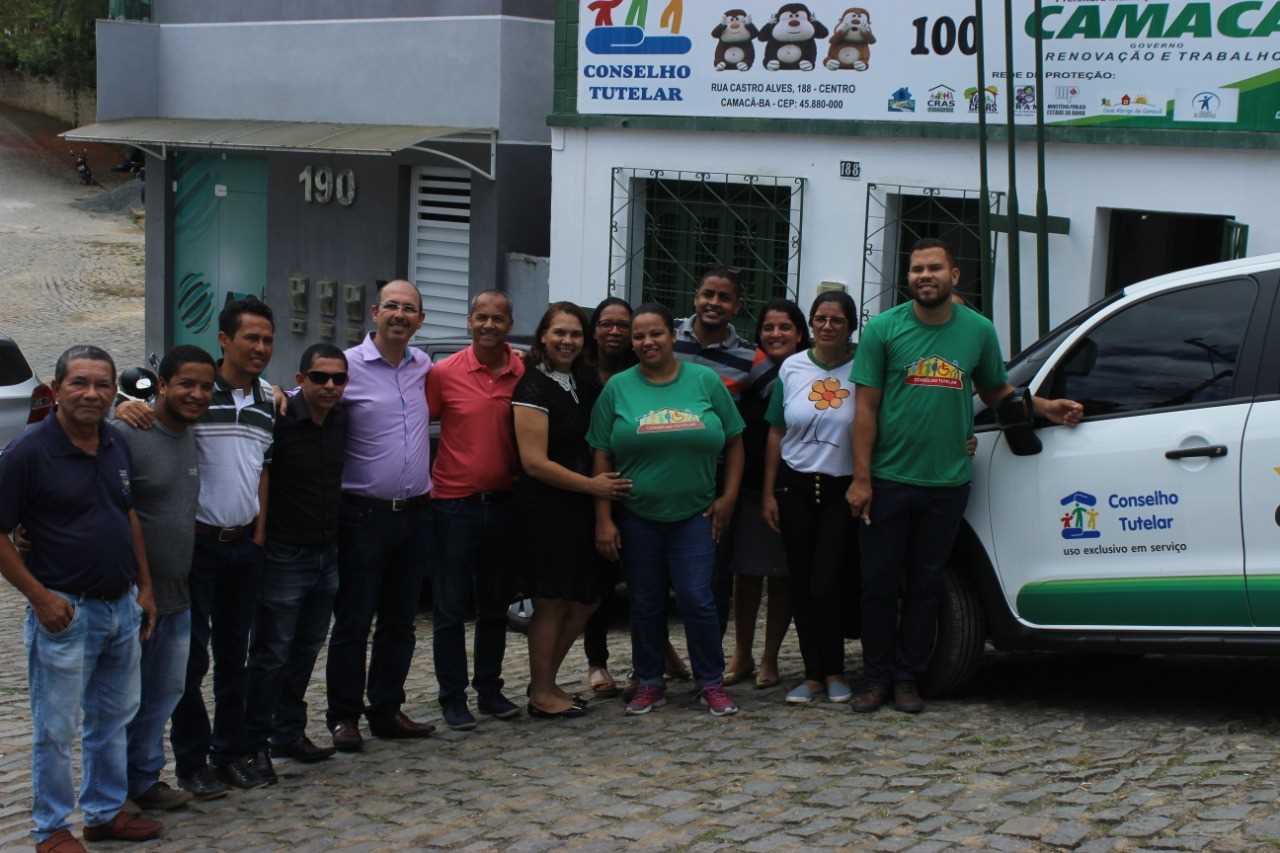 Secretaria de Assistência Social faz entrega de Kit com aparelhos e  Automóvel para o Conselho Tutelar
